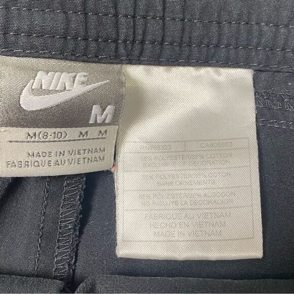 Nike Black Activewear Capri Drawstring Cuffed Cargo Pants Women's Size Medium - Picture 16 of 16